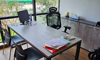 Oficina equipada y lista para entrega