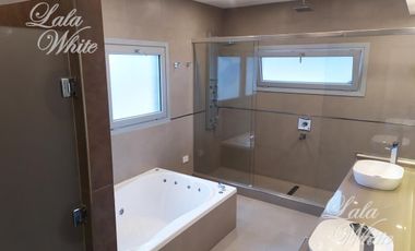 Casa en venta en La Providencia Canning