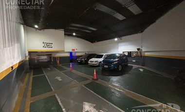 Local en  alquiler - Esquina 9m x 13.5 - apto todo rubro