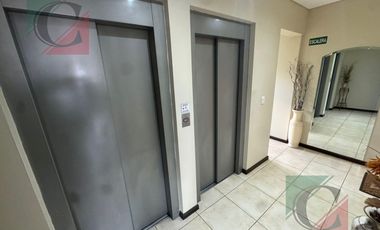 Departamento de 4 ambientes con cochera Apto credito