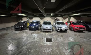 Departamento de 4 ambientes con cochera Apto credito