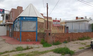 Local en Residencial San Carlos