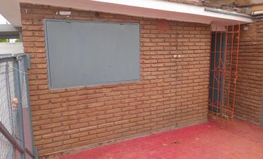 Local en Residencial San Carlos