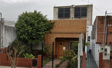 Zeballos 5885, Wilde ¡Ph de tres ambientes de 210m2 totales en Venta!