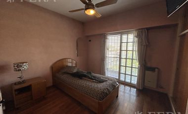 Venta de casa 5 ambientes con cochera en Don Bosco