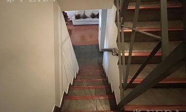 Venta de casa 5 ambientes con cochera en Don Bosco