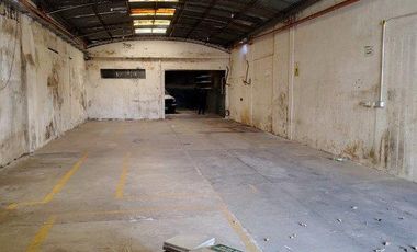 ALQUILER DEPOSITO - EXCELENTE UBICACION EN SAAVEDRA