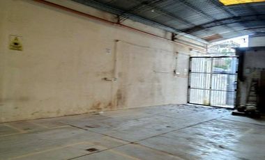 ALQUILER DEPOSITO - EXCELENTE UBICACION EN SAAVEDRA