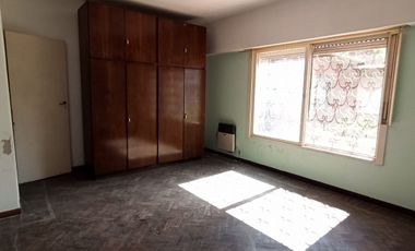 Casa en venta en Tortuguitas | Pileta, doble lote y jardín | Oportunidad