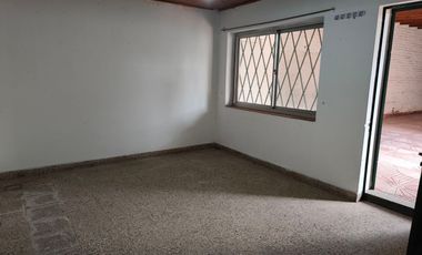 Casa en venta en Tortuguitas | Pileta, doble lote y jardín | Oportunidad