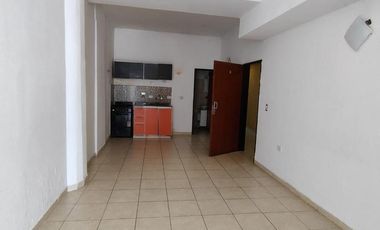 Departamento dos ambientes patio venta Avellaneda Centro apto credito