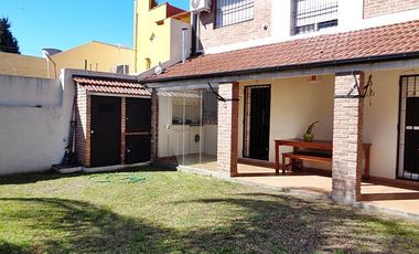 VENTA CHALET 4 AMBIENTES EN VILLA ADELINA