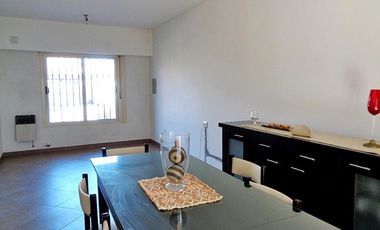 VENTA CHALET 4 AMBIENTES EN VILLA ADELINA