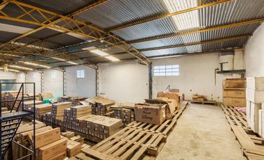 Galpón en venta barrio arroyito local comercial y departamento 2 dormitorios