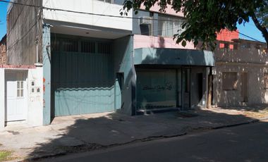Galpón en venta barrio arroyito local comercial y departamento 2 dormitorios