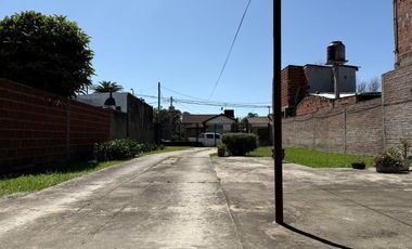 Venta casa 2 ambientes con cochera amplio parque Excelente ubicación Garin Escobar