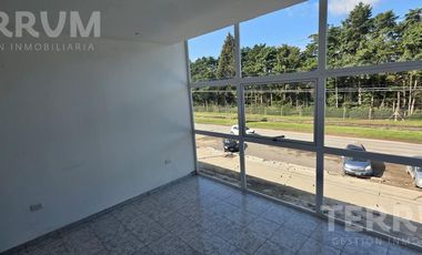 Oficina en Alquiler CANN2