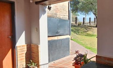 Casa en  Venta y Alqiuler temporario, 4 Dormitorios, Carlos Paz, Apta crédito