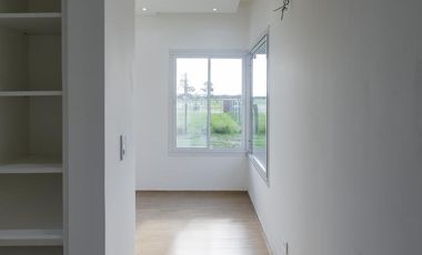 Casa en venta con renta - Barrio San Simon, Canning