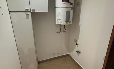 Departamento 2 ambientes. Cochera. Piscina. La Lucila.