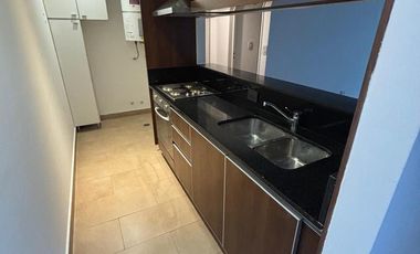 Departamento 2 ambientes. Cochera. Piscina. La Lucila.