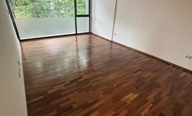 Departamento 2 ambientes. Cochera. Piscina. La Lucila.