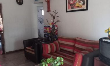 Departamento de dos ambientes con patio a la venta en Avellaneda