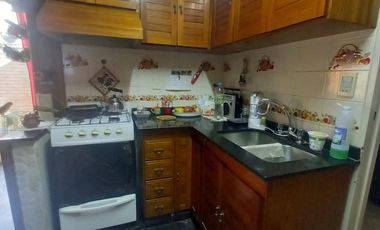 Departamento de dos ambientes con patio a la venta en Avellaneda