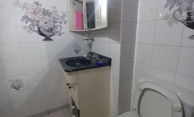 Departamento de dos ambientes con patio a la venta en Avellaneda