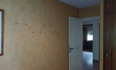 CHALET EN MUY BUEN ESTADO  A MTS DE AV. ESPORA Y AV. SAN MARTIN