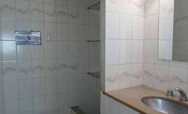 CHALET EN MUY BUEN ESTADO  A MTS DE AV. ESPORA Y AV. SAN MARTIN