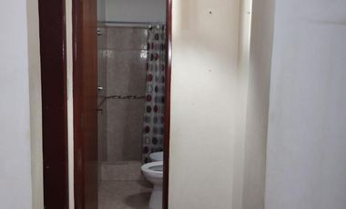 PH en alquiler de 2 ambientes en planta baja- Quilmes