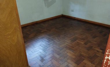 PH en alquiler de 2 ambientes en planta baja- Quilmes