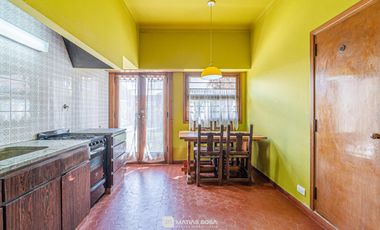 Venta - Casa 7 ambientes - Parque - Chauvin