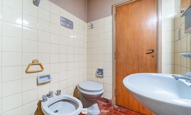 Venta - Casa 7 ambientes - Parque - Chauvin