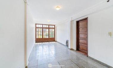 Venta - Casa 7 ambientes - Parque - Chauvin