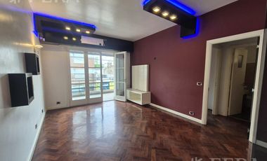 Venta departamento 3 ambientes con balcón en  Quilmes Centro