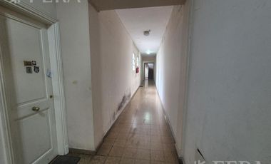 Venta departamento 3 ambientes con balcón en  Quilmes Centro