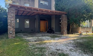 Casa de 8 Ambientes en Venta,Barrio Cerrado La Pradera, Pilar