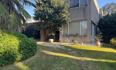 Casa de 8 Ambientes en Venta,Barrio Cerrado La Pradera, Pilar