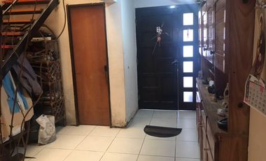 VENTA - Casa 3 dormitorios, cochera y jardín. Fisherton, Rosario.