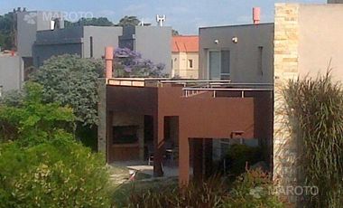 CASA EN VENTA EN HARAS SANTA MARIA - MAROTO PROPIEDADES