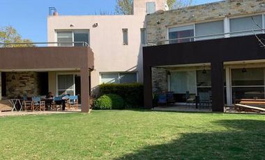 CASA EN VENTA EN HARAS SANTA MARIA - MAROTO PROPIEDADES