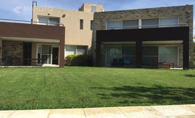 CASA EN VENTA EN HARAS SANTA MARIA - MAROTO PROPIEDADES
