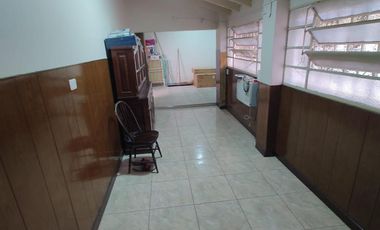 Excelente Chalet, Platanos