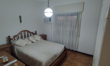 Excelente Chalet, Platanos