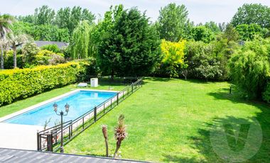 Casa en venta - Barrio El Lauquen, Canning