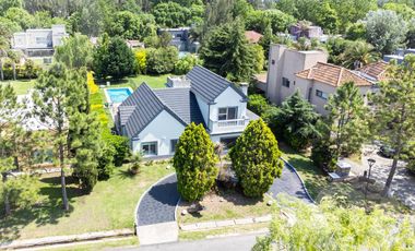 Casa en venta - Barrio El Lauquen, Canning