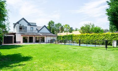 Casa en venta - Barrio El Lauquen, Canning