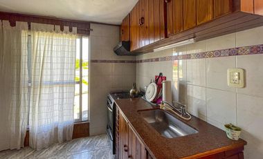 Casa de 3 dormitorios, departamento y local independiente